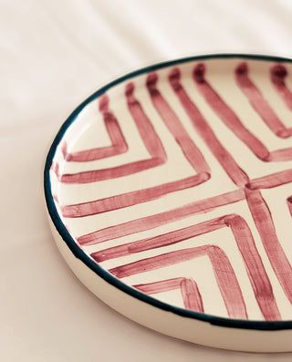 HANDMADE CERAMIC DINNER PLATE WITH STRIPES DESIGN
