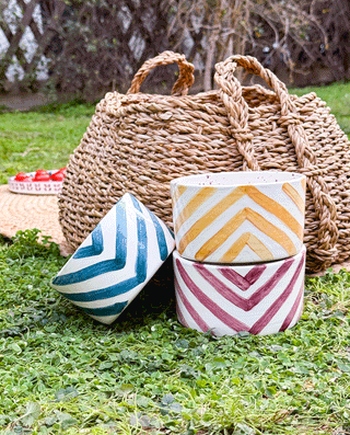 HANDPAINTED CERAMIC BOWLS WITH STRIPES AND SPLASHES