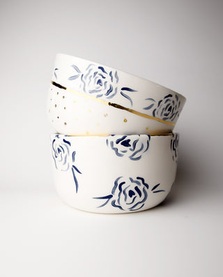 ELEGANT HANDCRAFTED TABLEWARE VECTORS AND ROSES