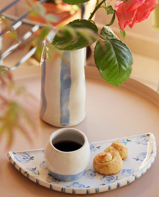 ΚΕΡΑΜΙΚΟ ΣΕΤ ΦΛΙΤΖΑΝΙ ΜΕ ΦΛΟΡΑΛ ΠΙΑΤΟ ΚΑΙ ΡΙΓΕ ΓΑΛΑΖΙΟ ΒΑΖΟ